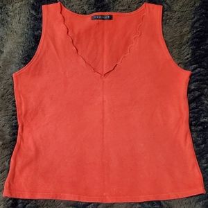 Scalloped v-neck, reddish orange tank top